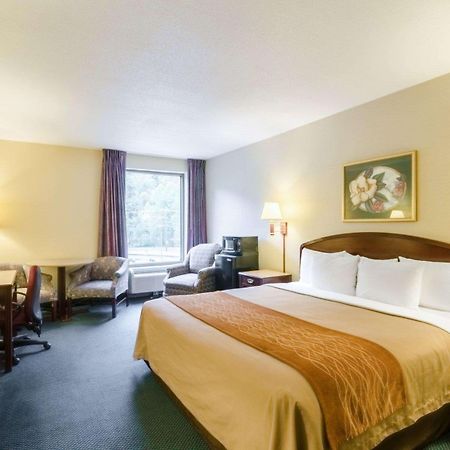 Comfort Inn & Suites Grundy Экстерьер фото