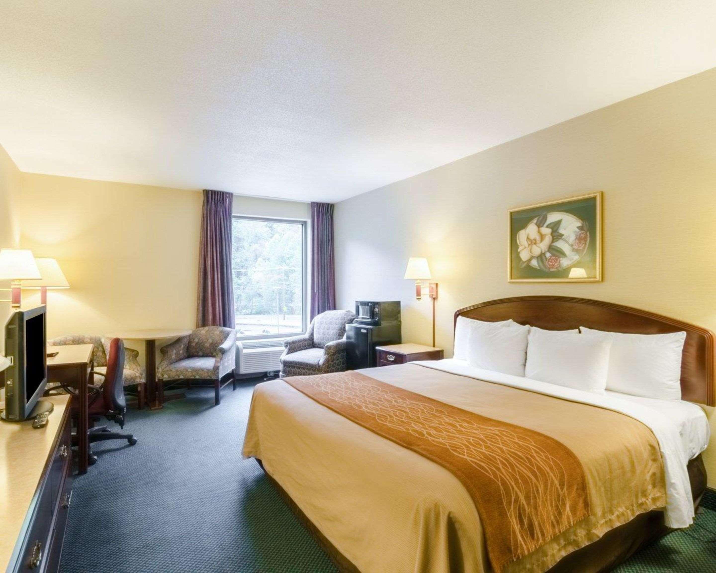 Comfort Inn & Suites Grundy Экстерьер фото