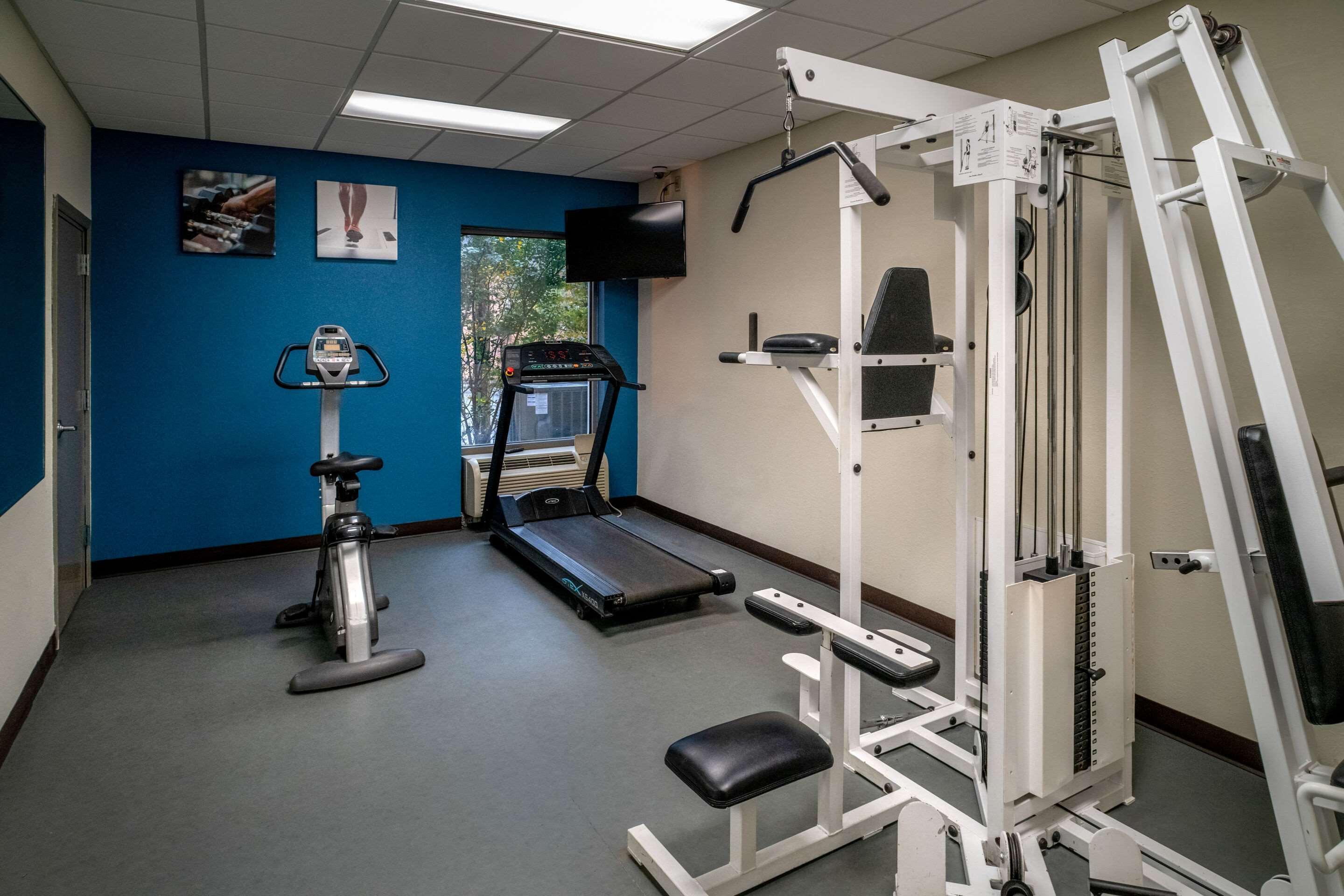 Comfort Inn & Suites Grundy Экстерьер фото