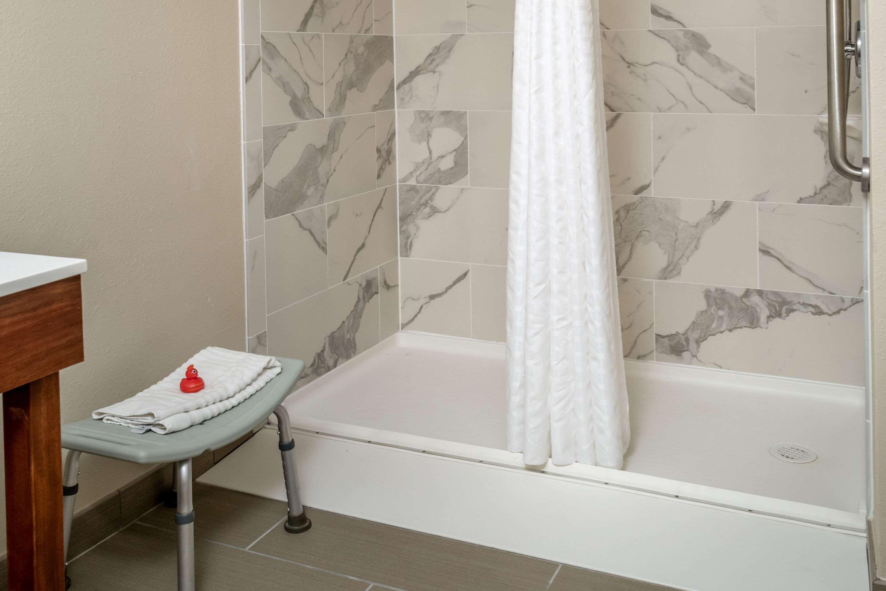 Comfort Inn & Suites Grundy Экстерьер фото