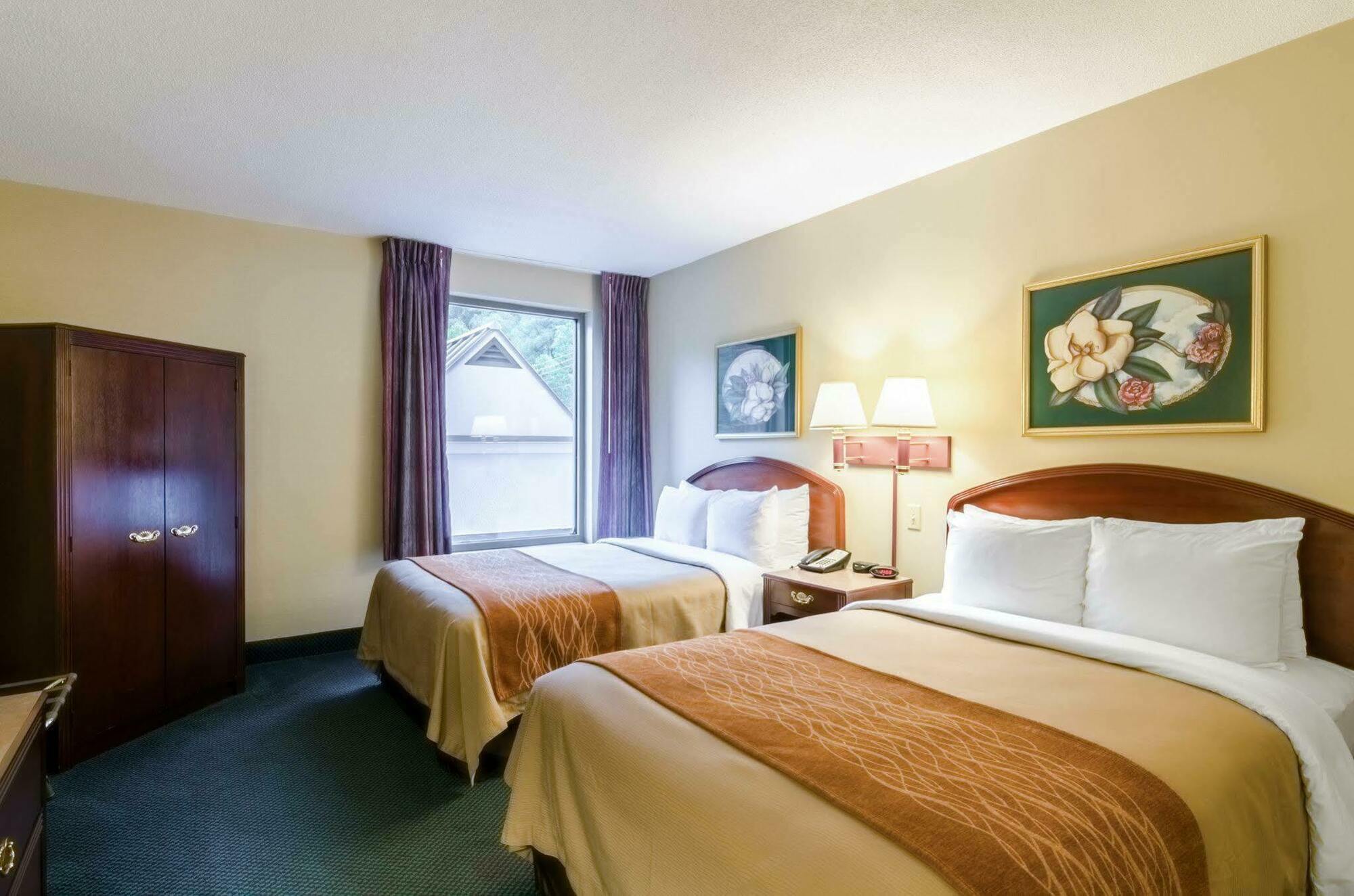 Comfort Inn & Suites Grundy Экстерьер фото